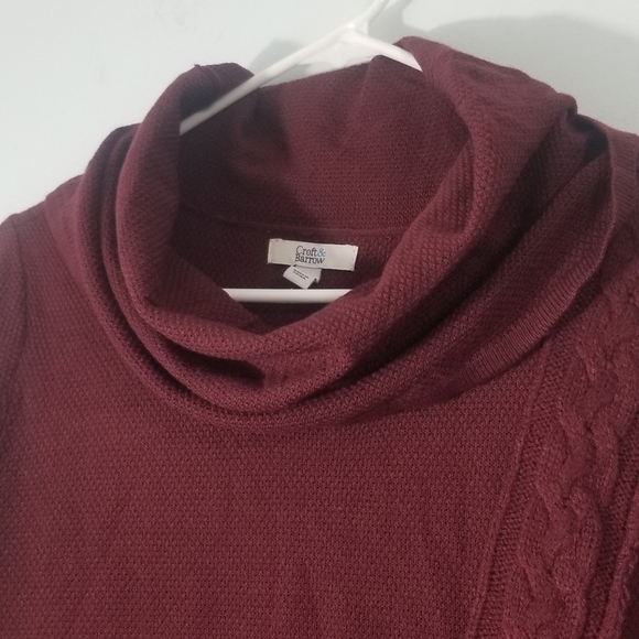 Croft & Barrow Cowl Neck Oversized Pullover Sweater. Cable Knit Hem. Size Medium - Picture 5 of 8